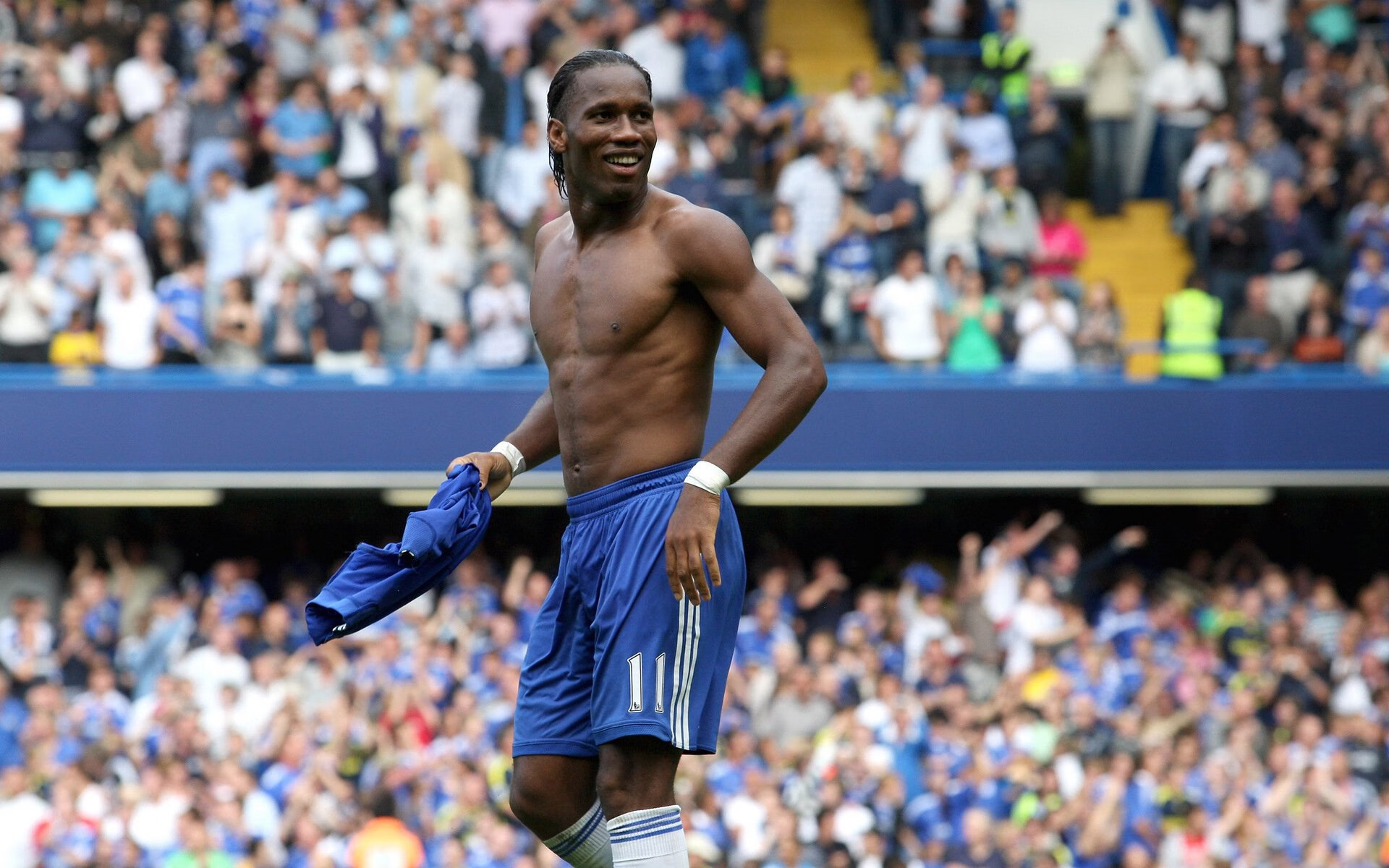 德甲创新战术理念，精彩比赛不断精彩纷呈，德甲联赛特性及大数据精细汇总